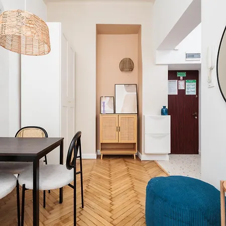 Apartment Comfort - By Upstairs Krakow
