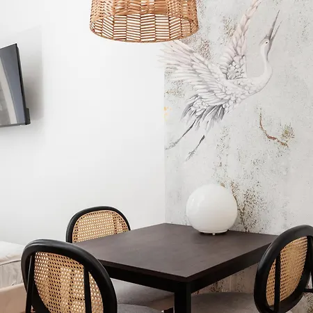 Comfort - By Upstairs Appartement *