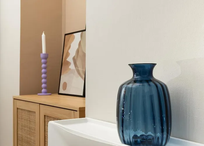 Comfort - By Upstairs Daire